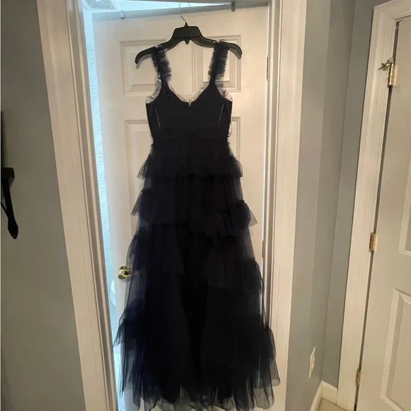 BCBG Size 0. Used only one day for a few hours - Picture 6 of 8